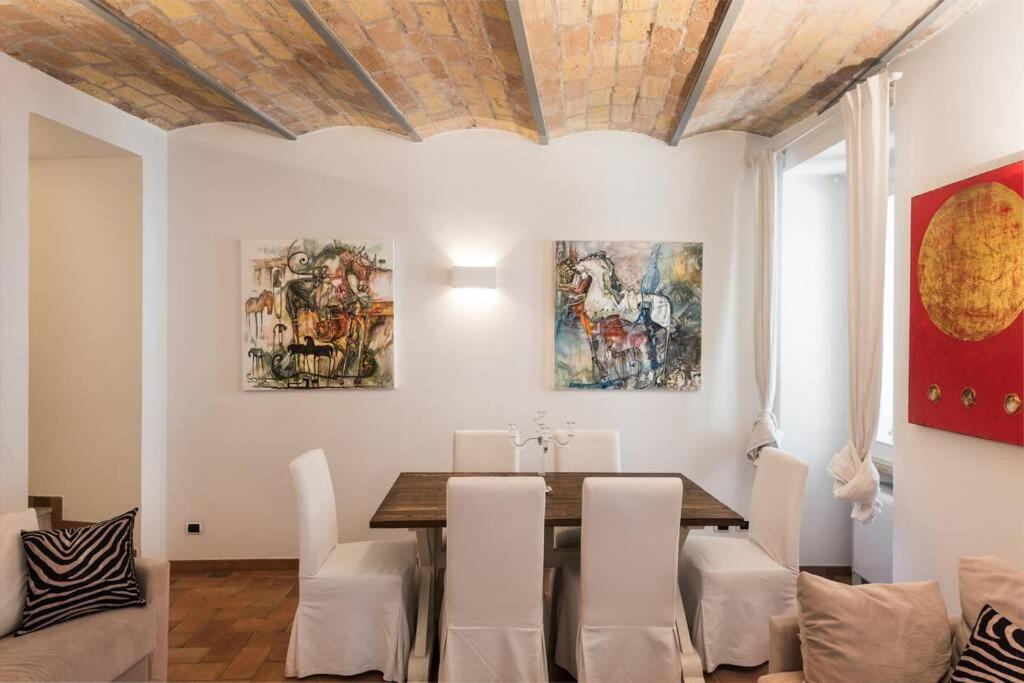 Lovely Colosseum Loft Apartment โรม ภายนอก รูปภาพ