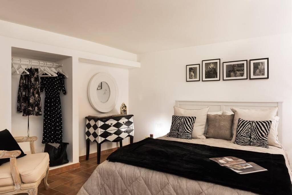 Lovely Colosseum Loft Apartment โรม ภายนอก รูปภาพ