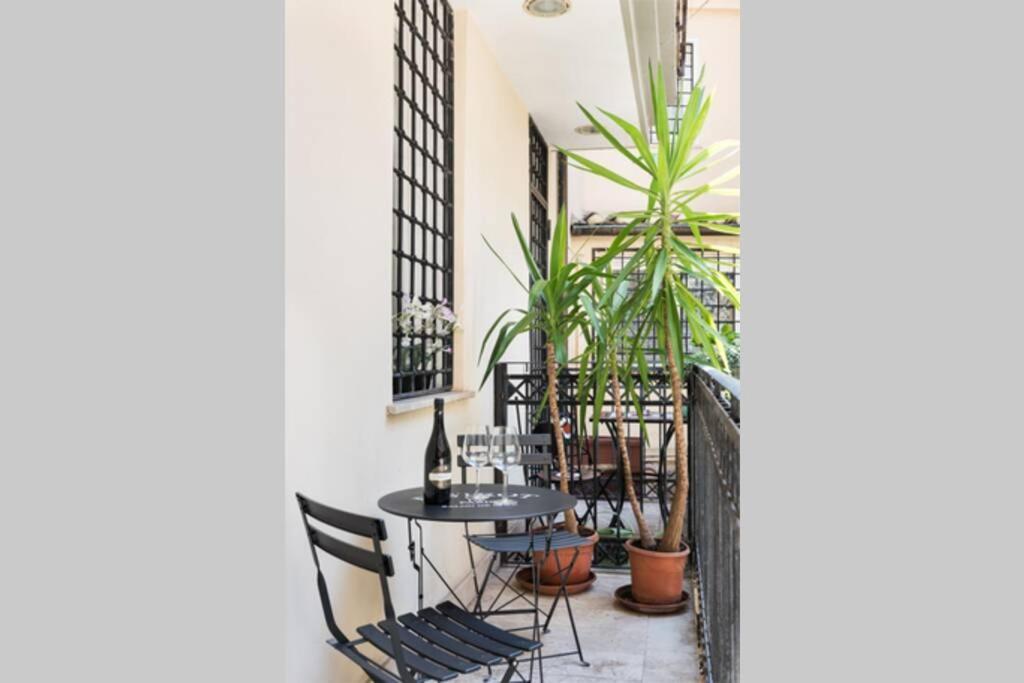 Lovely Colosseum Loft Apartment โรม ภายนอก รูปภาพ